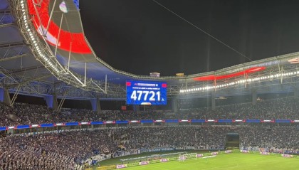 今晚申花主场47721人，上座人数在本赛季仅次第20轮上海德比